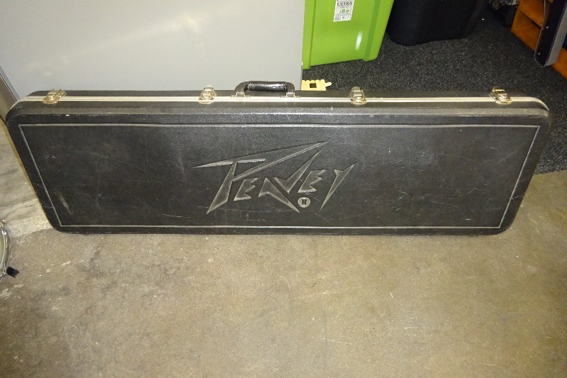 lot 73 image: Peavey 4 String Bass With Case