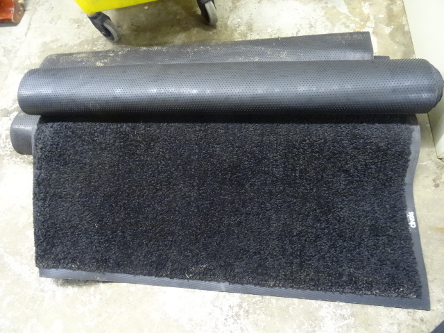 33 Wide Carpet Runners Qty 2