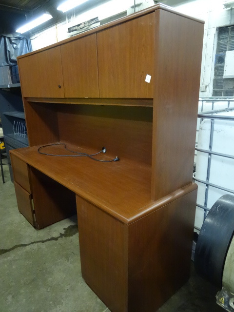 Laminate Desk and Hutch 2 Pieces