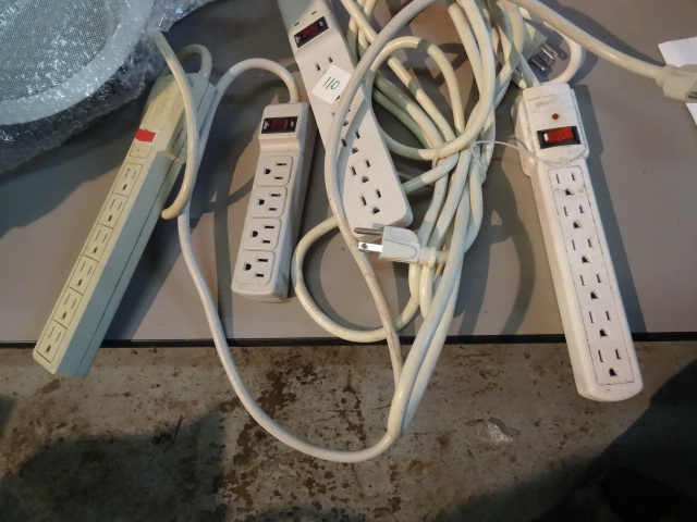 4 Outlet Strips