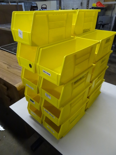 18 Hardware Bins 6 X 11