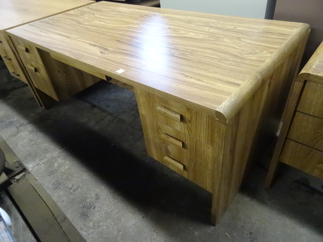 5 Drawer Office Desk 72 X 36 X 29