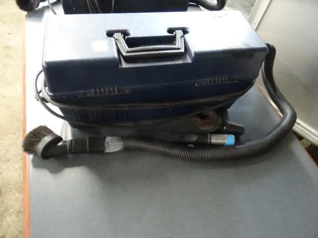 Shark 9000 II Laser Toner Vacuum
