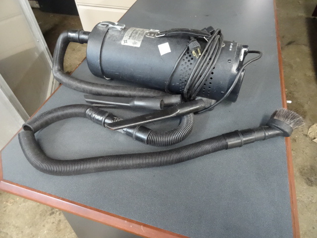 Industro Vac Model 900772