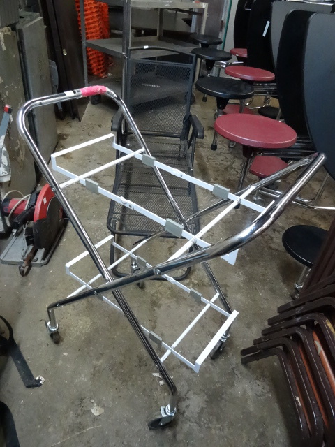 Fold Up Specialty Cart