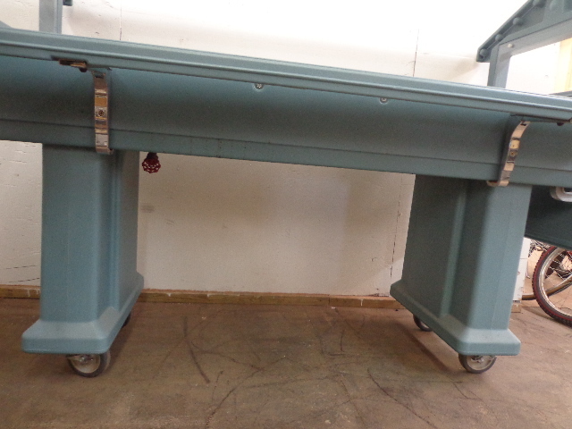 lot 2 image: Bluish Cambro Salad Bar