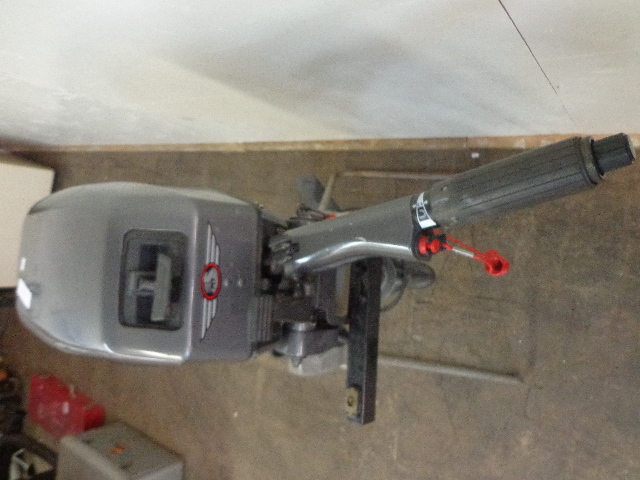 lot 1 image: 1999 15 Horse Johnson Outboard Motor