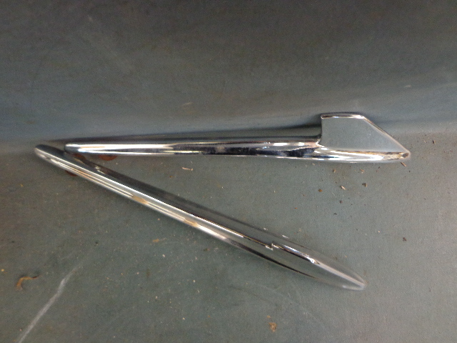 lot 17 image: Chrome Fender Pieces