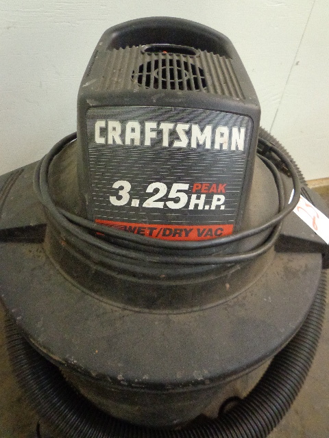 lot 23 image: Craftsman Shop Vac