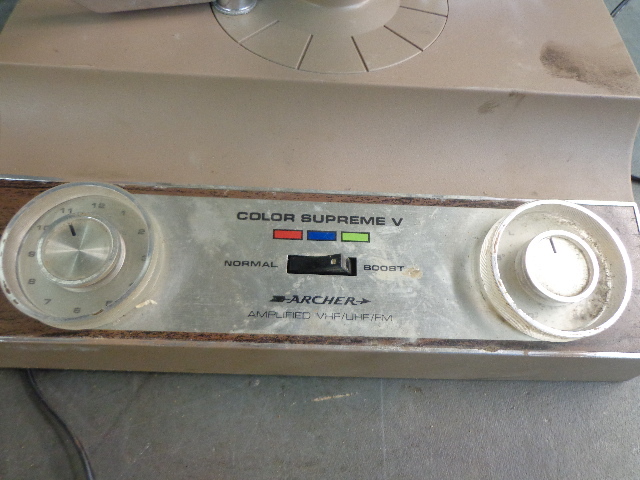 lot 36 image: Archer Amplifier