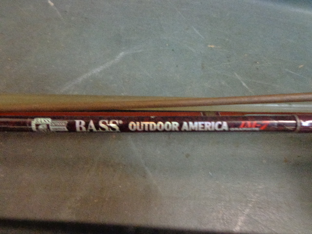 lot 37 image: 9 Fishing poles & 5 With Reels