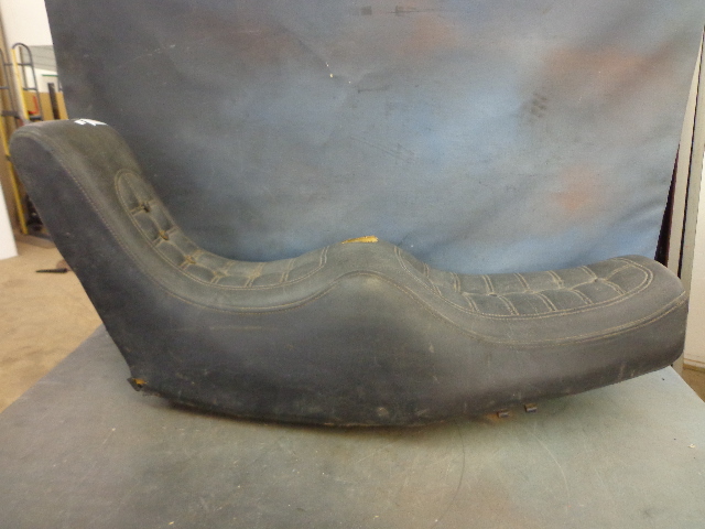 lot 61 image: Black Leather  Seat