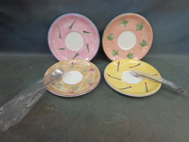 lot 68 image: Dishes
