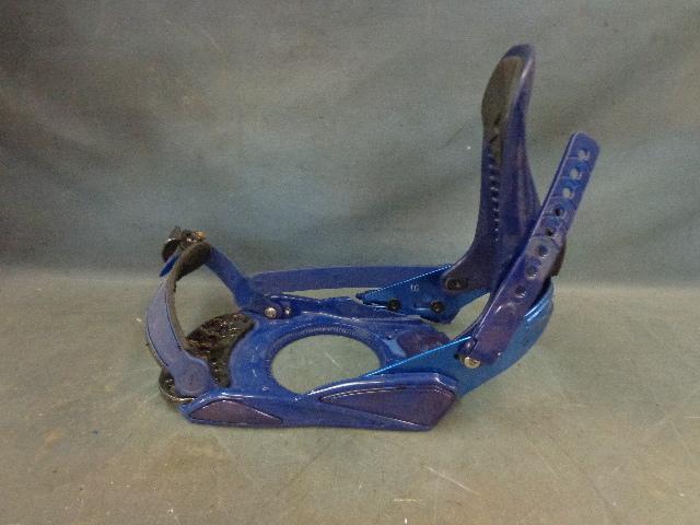lot 73 image: Snowboarding Boot Mount