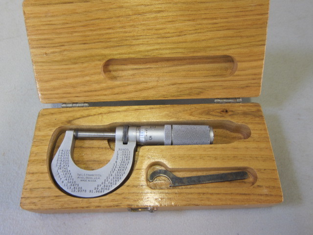 Starrett 1 Micrometer 230FX