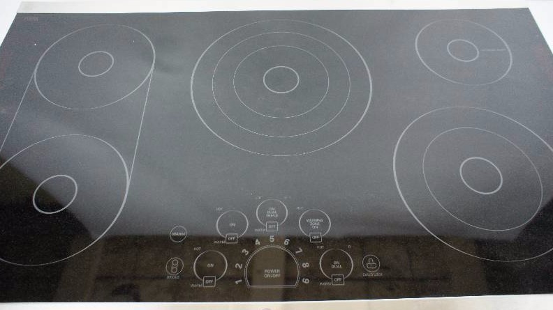 LG Electric Studio Cooktop - Model # (LSCE365ST)