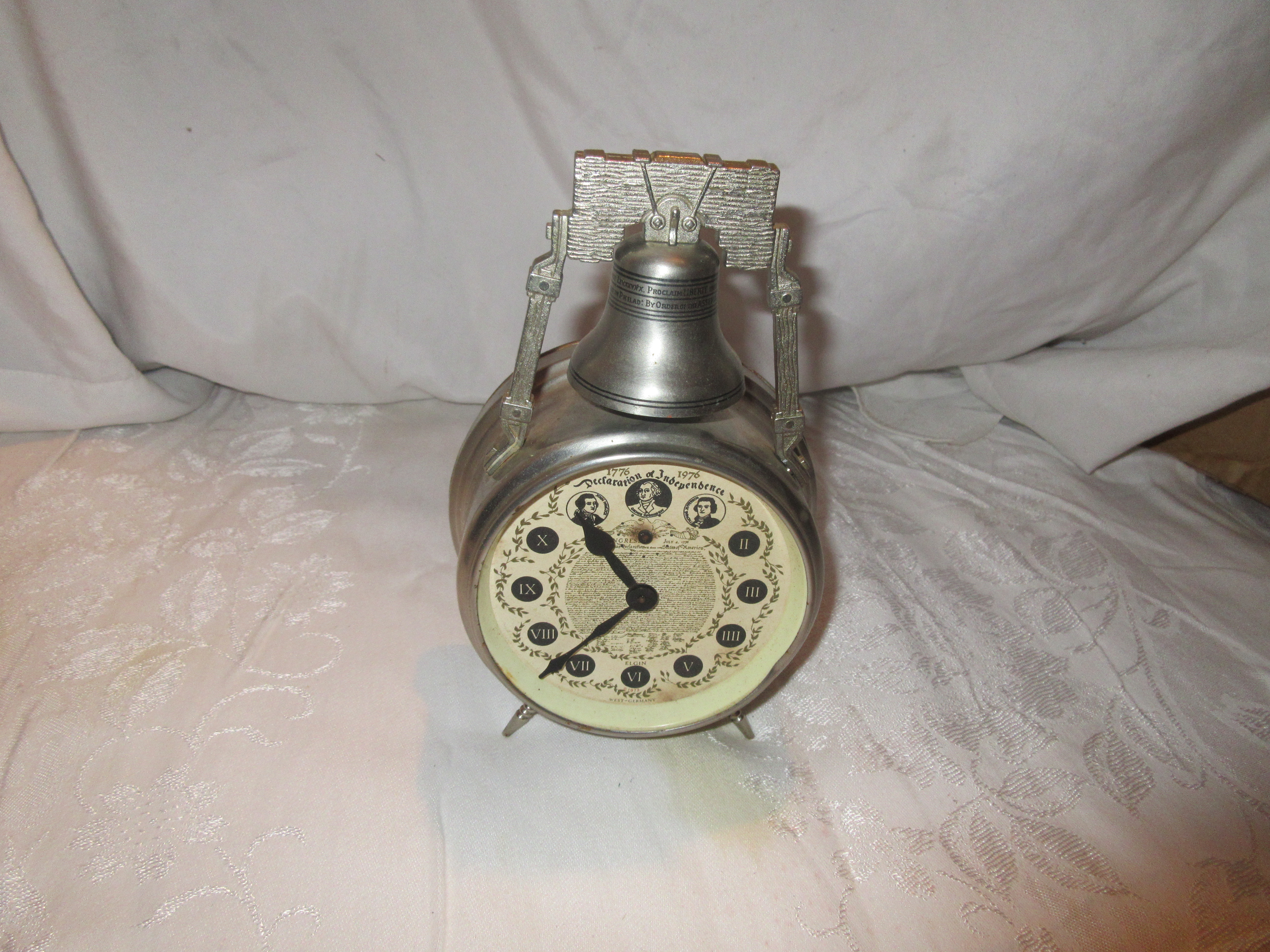 collectible bicentenail alarm clock