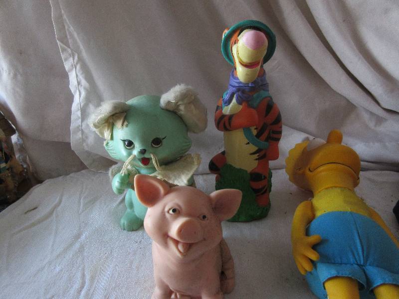 3 piggy banks