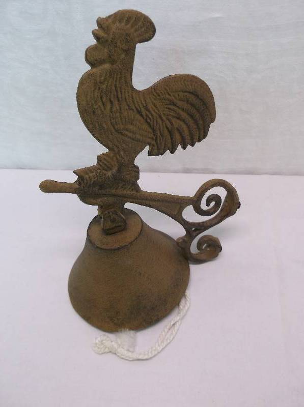 lot 23 image: Cast Iron