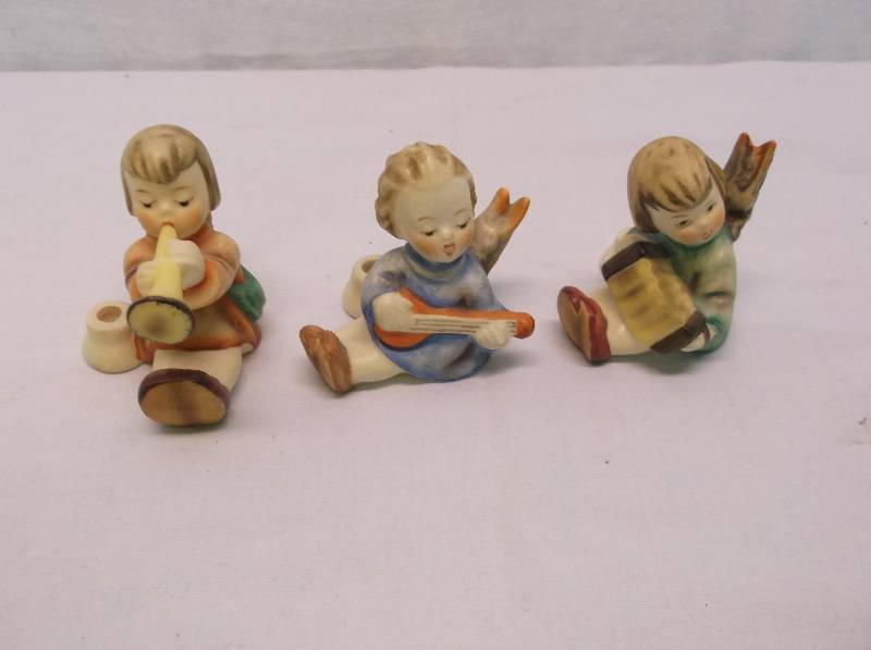 lot 28 image: Hummel