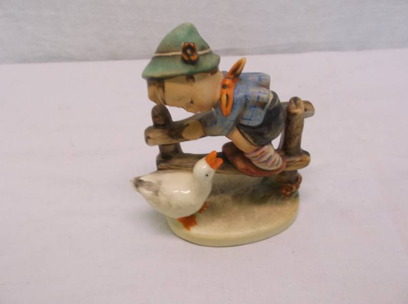 lot 29 image: Hummel