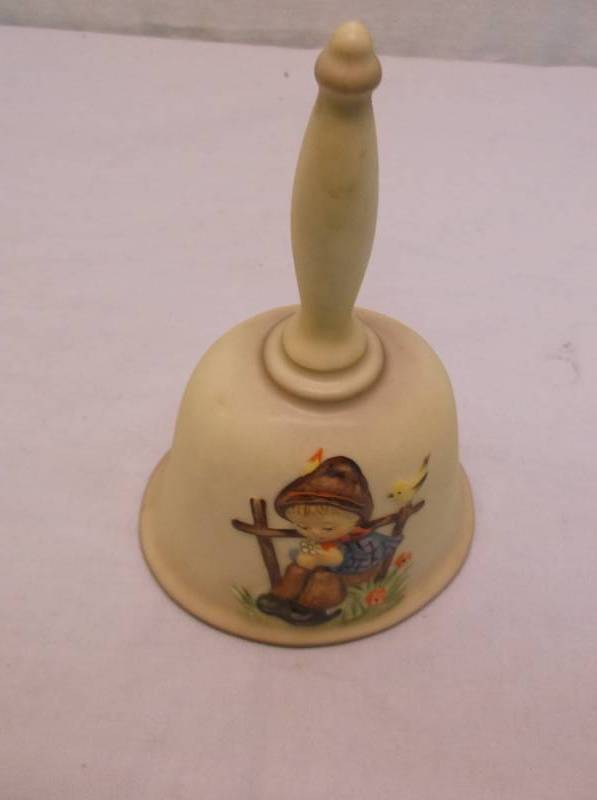 lot 37 image: Hummel