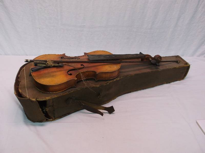 lot 50 image: AntiqueVintage