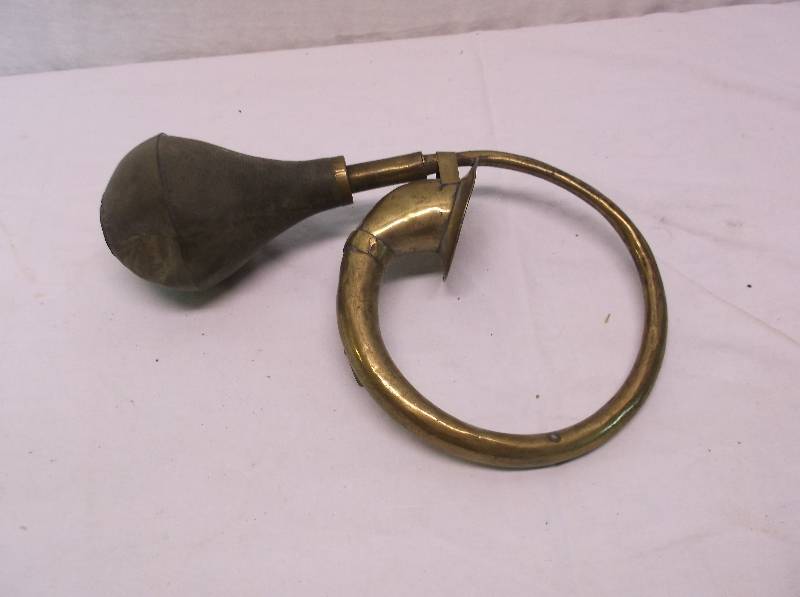 lot 58 image: AntiqueVintage