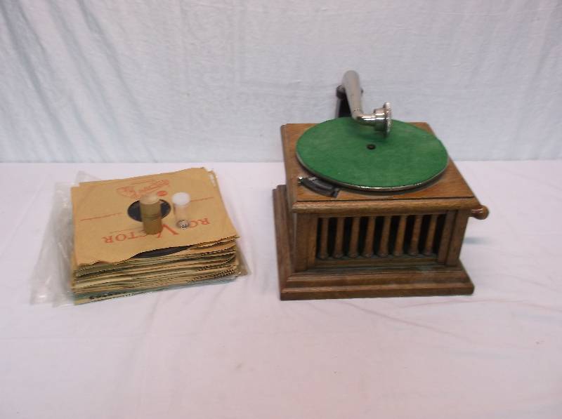 lot 73 image: AntiqueVintage