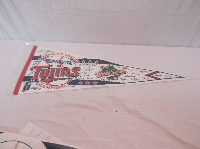 lot 78 image: Collectible