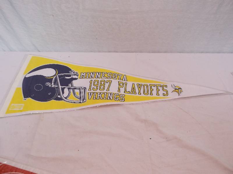 lot 84 image: Collectible