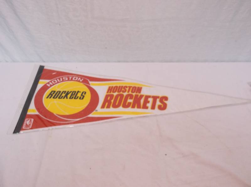 lot 85 image: Collectible