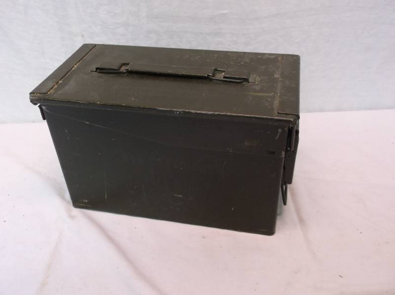 lot 110 image: Ammunition Box