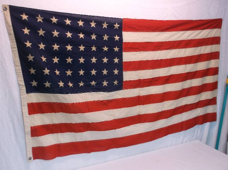 lot 115 image: AntiqueVintage