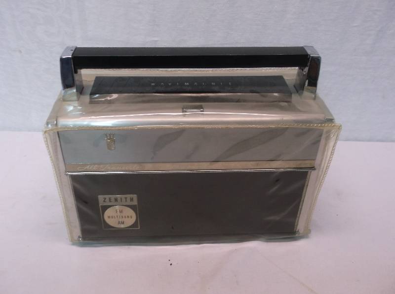 lot 122 image: Vintage