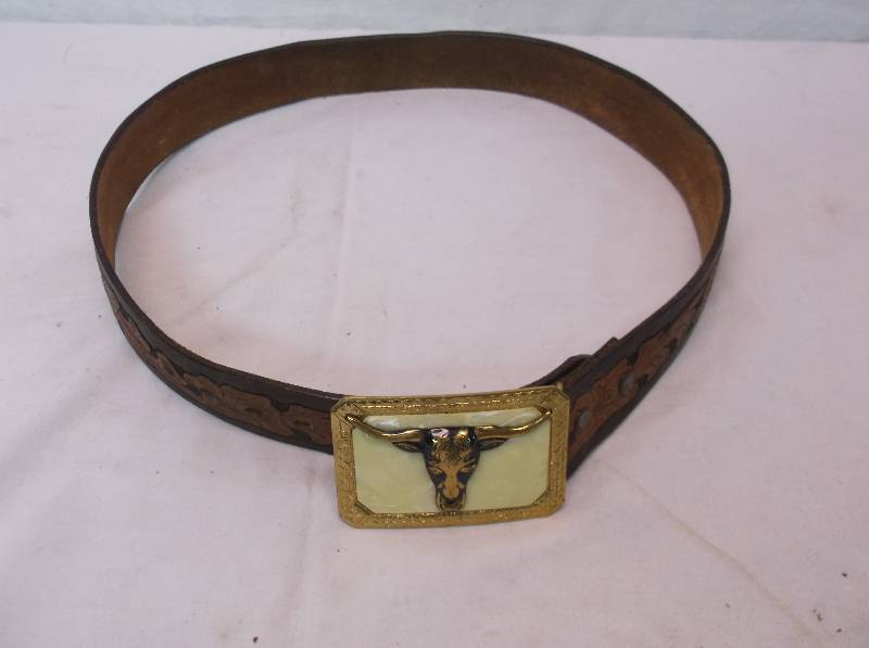 lot 129 image: Collectible