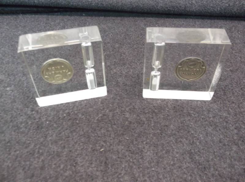 lot 145 image: Vintage