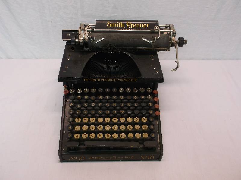 lot 163 image: Vintage