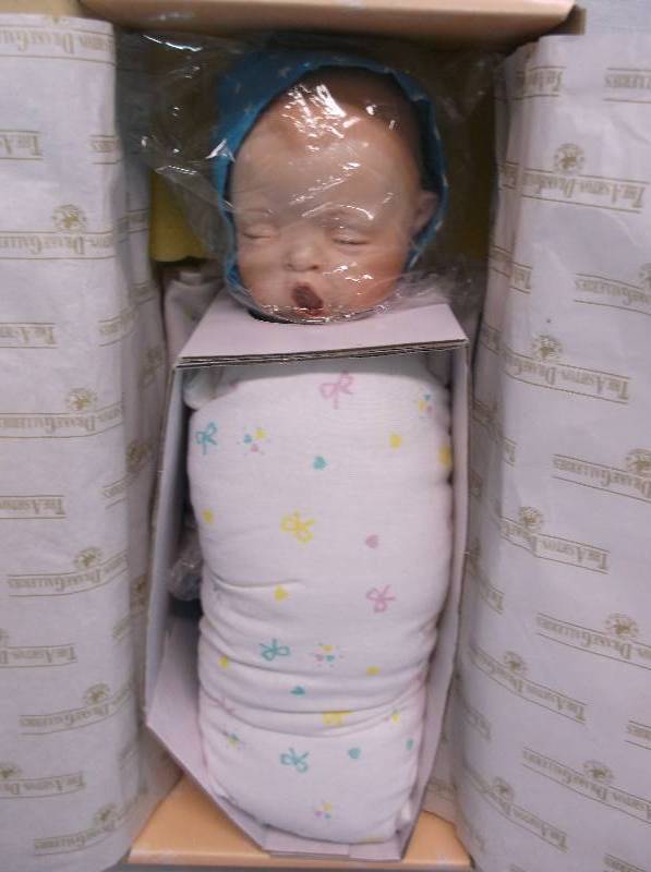 lot 181 image: Collectible