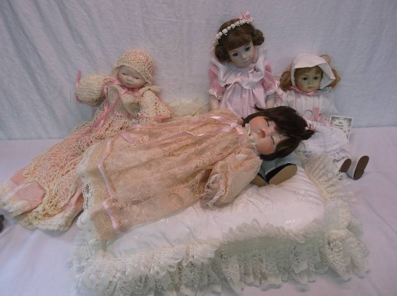 lot 189 image: Collectible