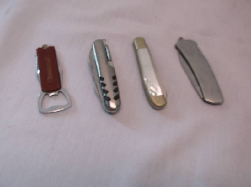 lot 194 image: Collectible