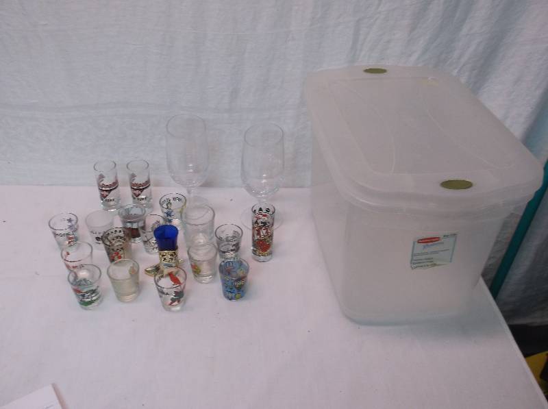 lot 242 image: Collectible