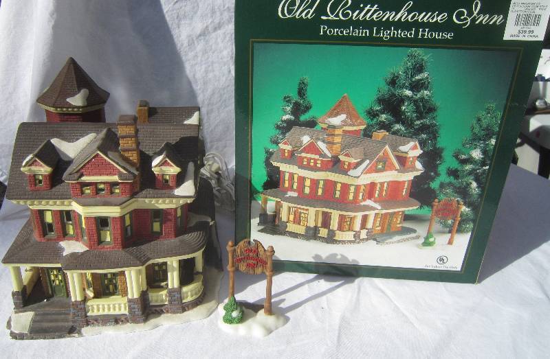 Collectible Christmas Lighted House with Box - Old Rittenhouse Inn