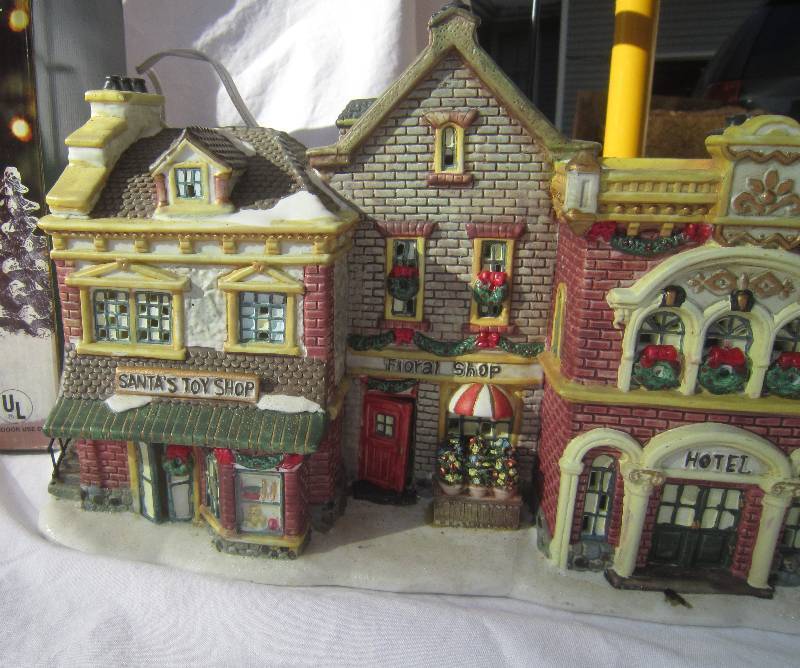 Collectible Christmas Lighted House with Box - Village Square - Main Street