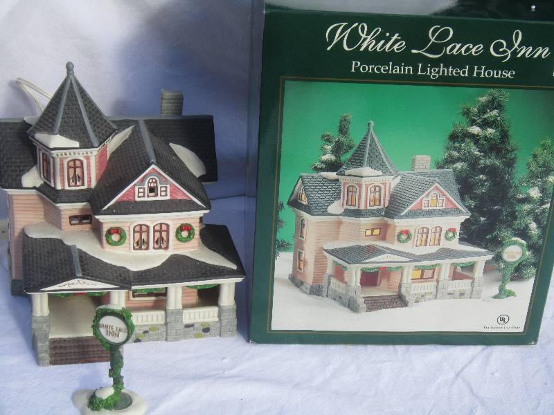 Collectible Christmas Lighted House - White Lace Inn