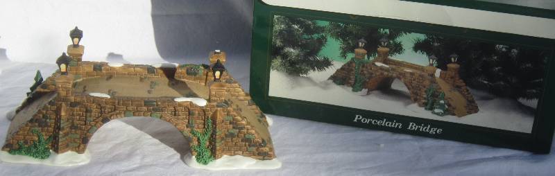Collectible Christmas Heartland Valley Village Bridge