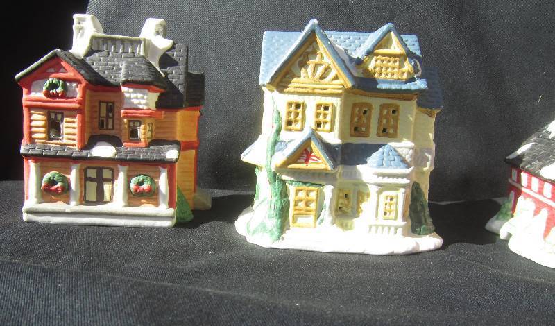 4 - Christmas Village Houses