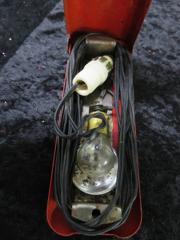 lot 10 image: Vintage Allstate Utility by Sears and Roebeck Emergency Light