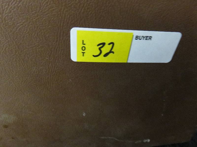 lot 32 image: Filing Cabinet with Key