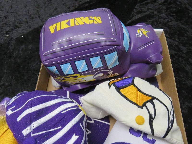 lot 64 image: Lot of Vikings Collectables
